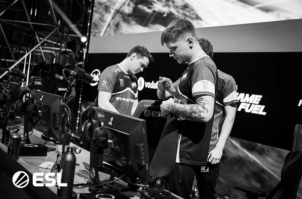 从而促使各 从而促使各