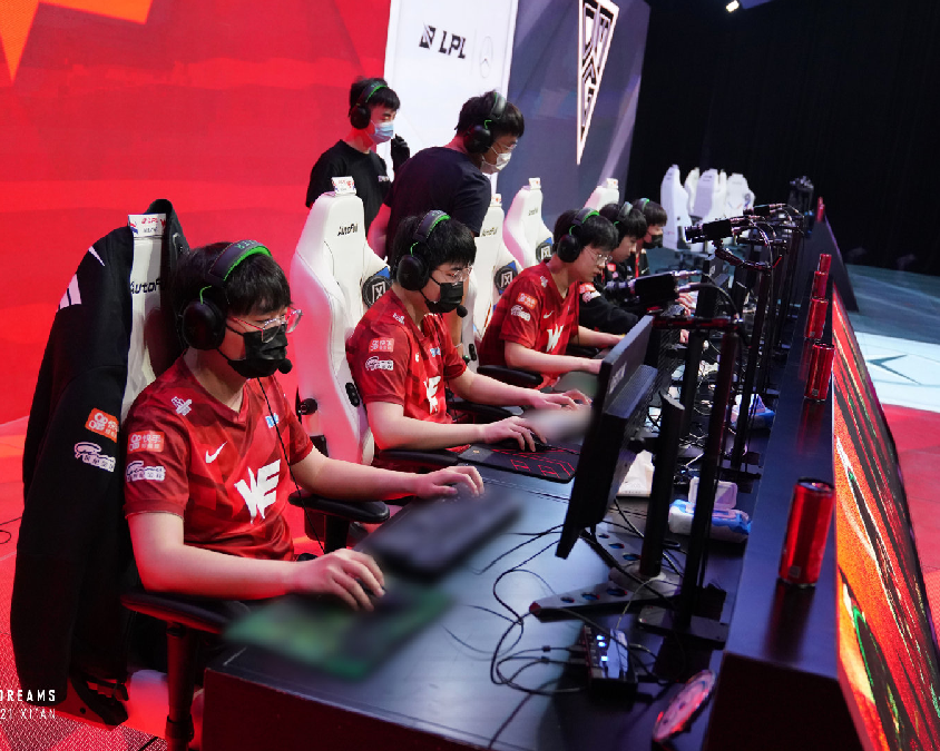 选手们不仅 选手们不仅