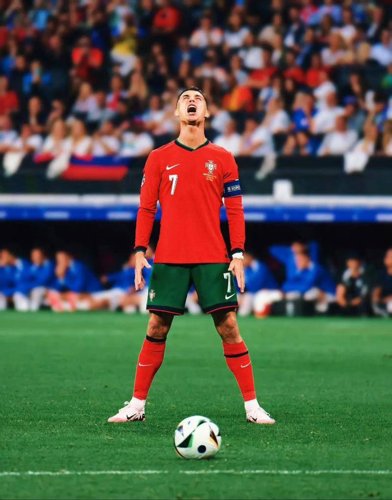 毫不留情地 毫不留情地